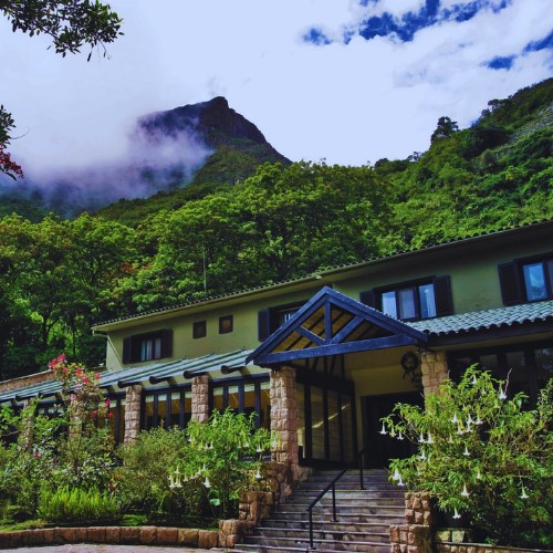 Hotel Sanctuary Lodge image description